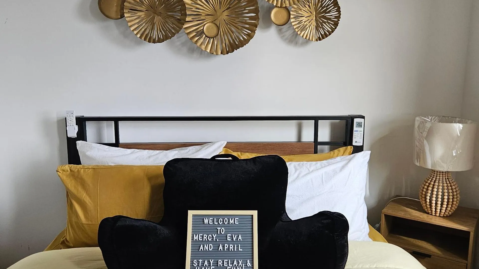 Mench Staycation Las Pinas